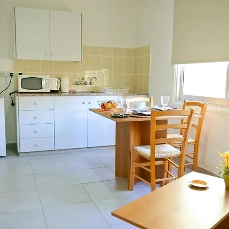 S Sari Flats Larnaca