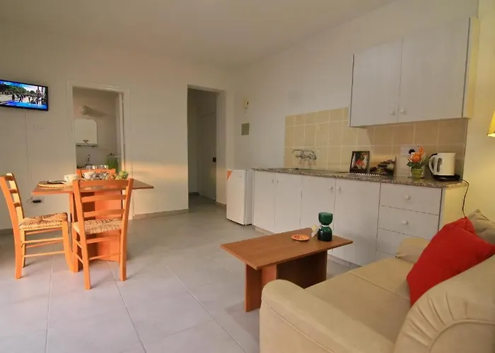 S Sari Flats Penzion